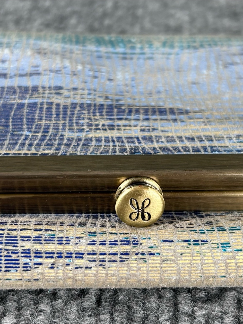 Stunning! HOBO RACHEL Clutch CRACKED GLASS Leather Wallet w Mirror ~ Magnetic - Picture 4 of 9